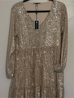 Cable & Gauge Gold Sequin Long Sleeve V-Neck Dress NWT